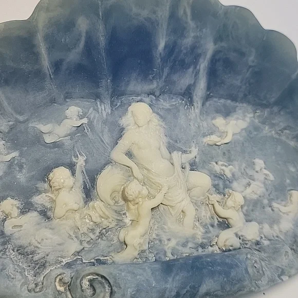 Vintage Blue Incolay Stone Soap Dish.. Venus And Cherubs On Shell - Picture 8 of 8